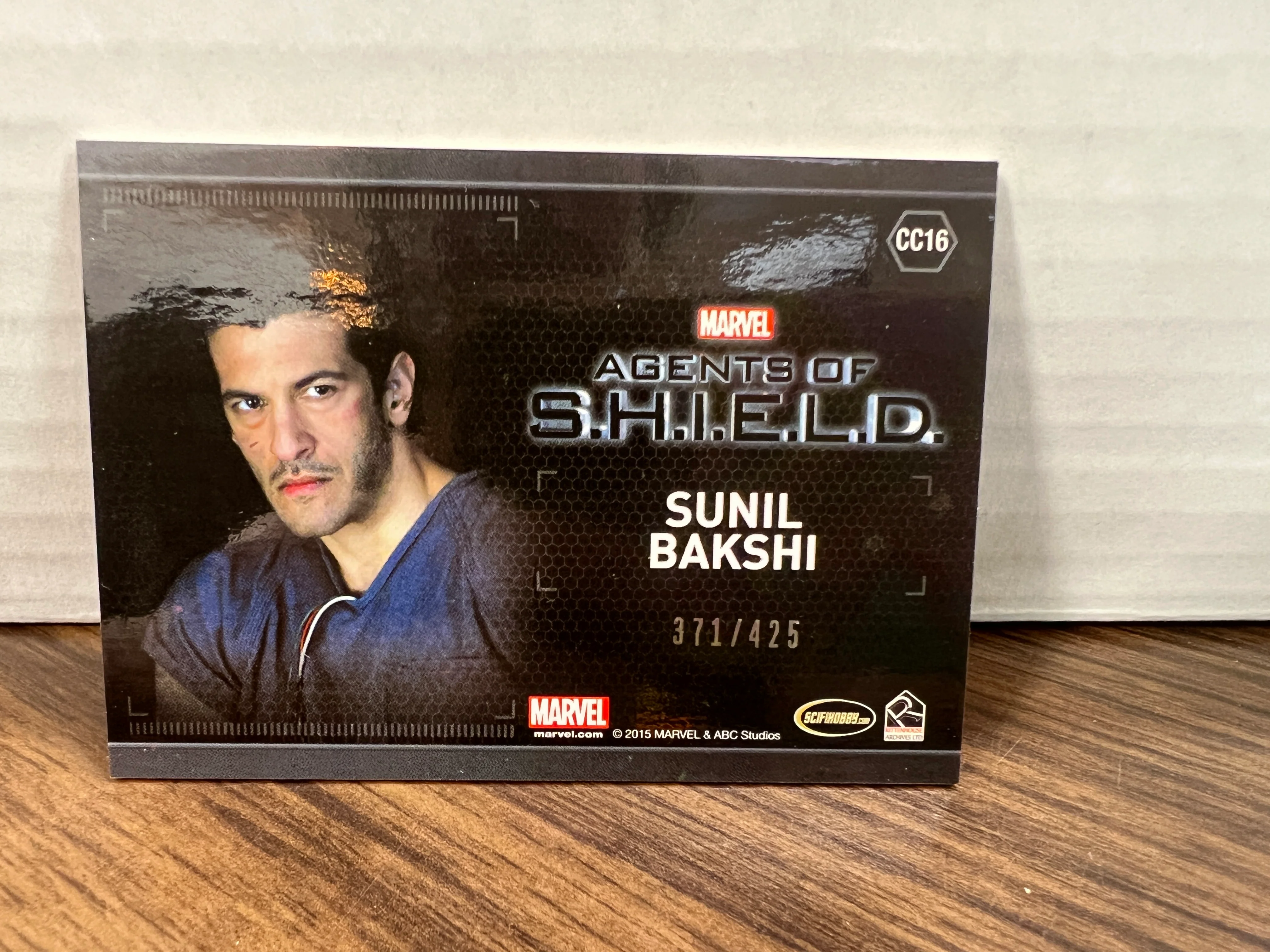 Agents of SHIELD Trading Cards: Sunil Bakshi Prison Top Card 371/425 - Image 2