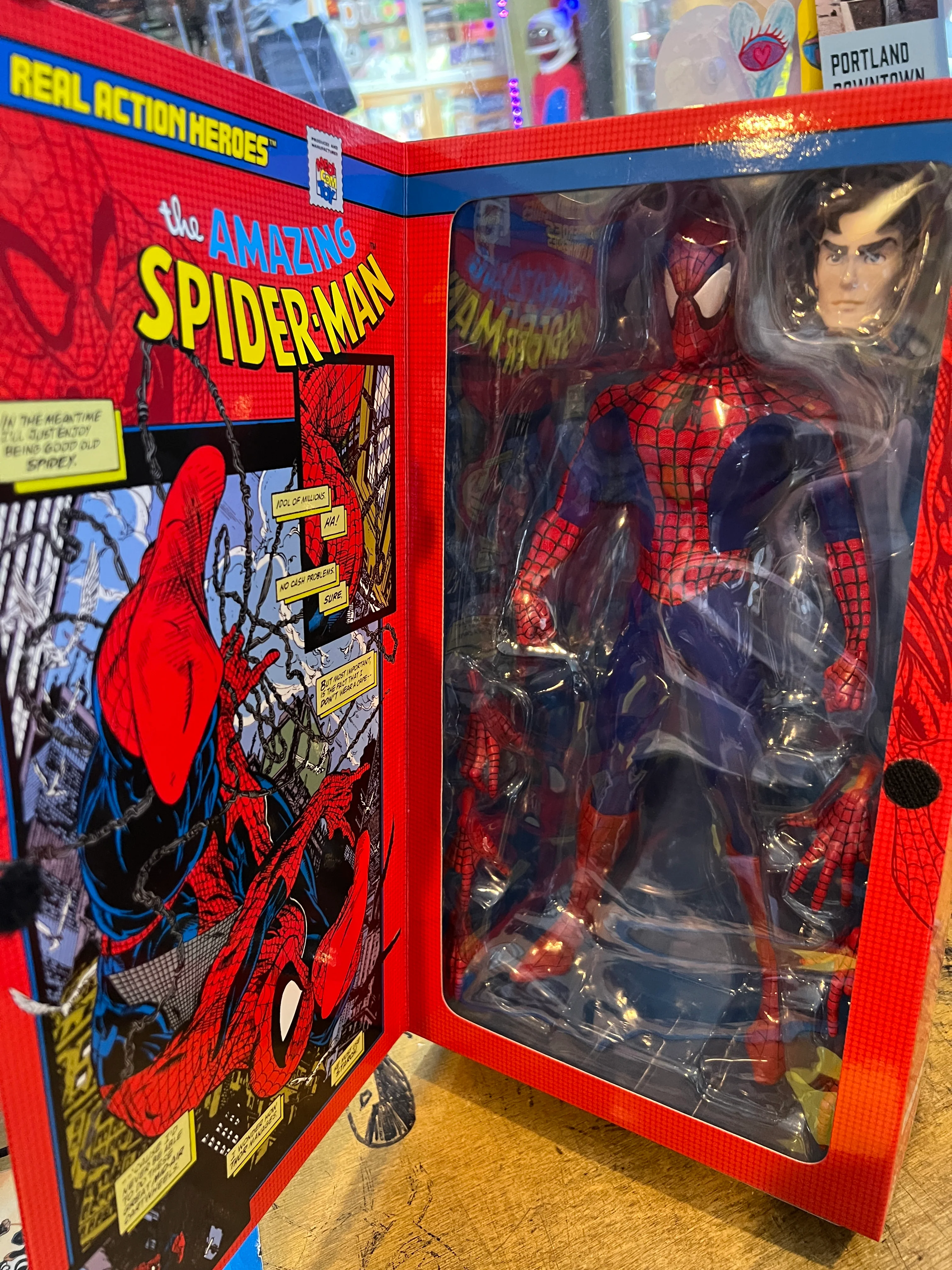 Amazing Spider-Man : Medicom RAH 246 Real Action Heroes MISB Ver Happiness Exclusive McFarlane Design - Image 3