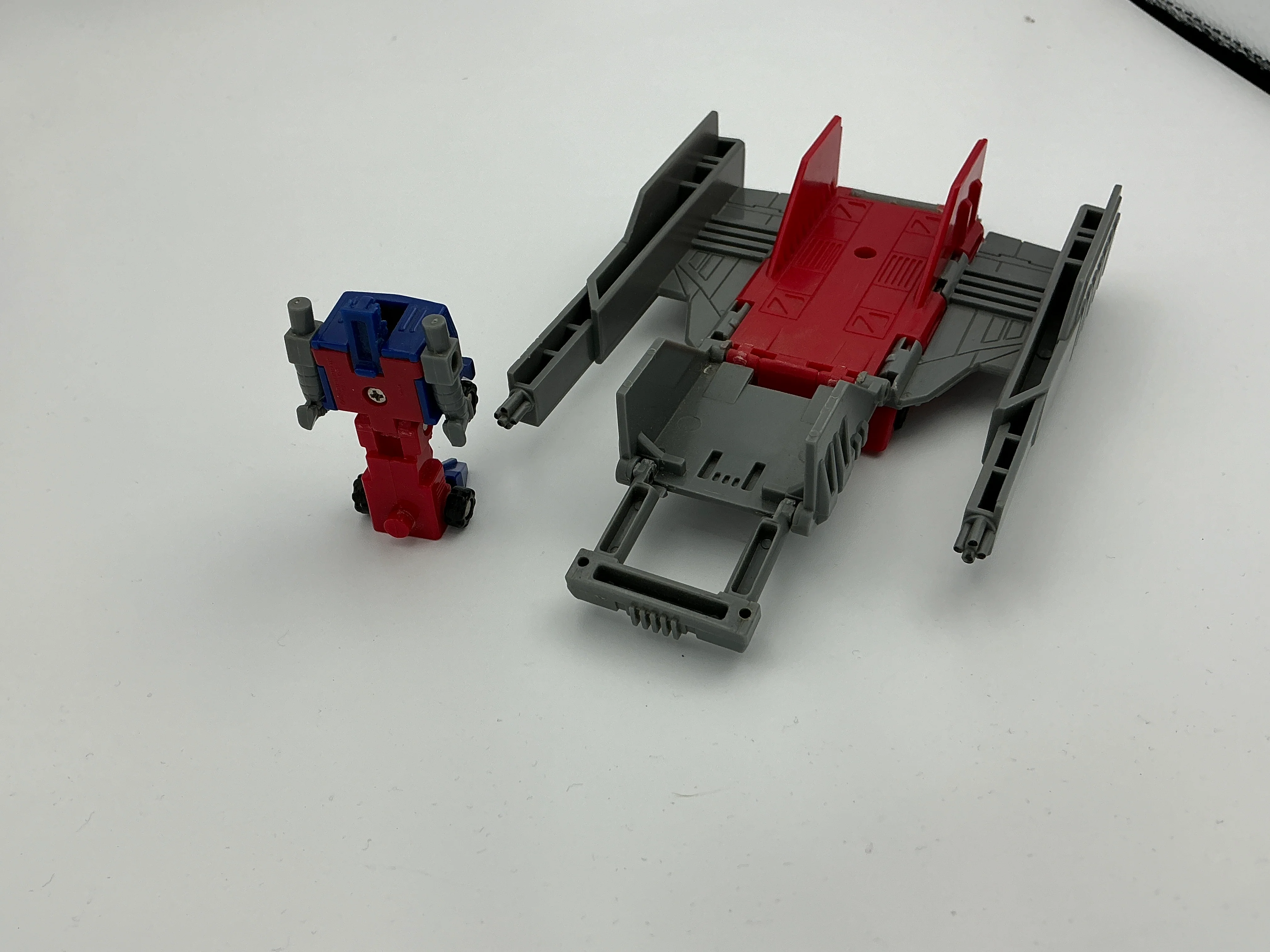 G1 Transformers Micromasters Overload Complete - Image 2