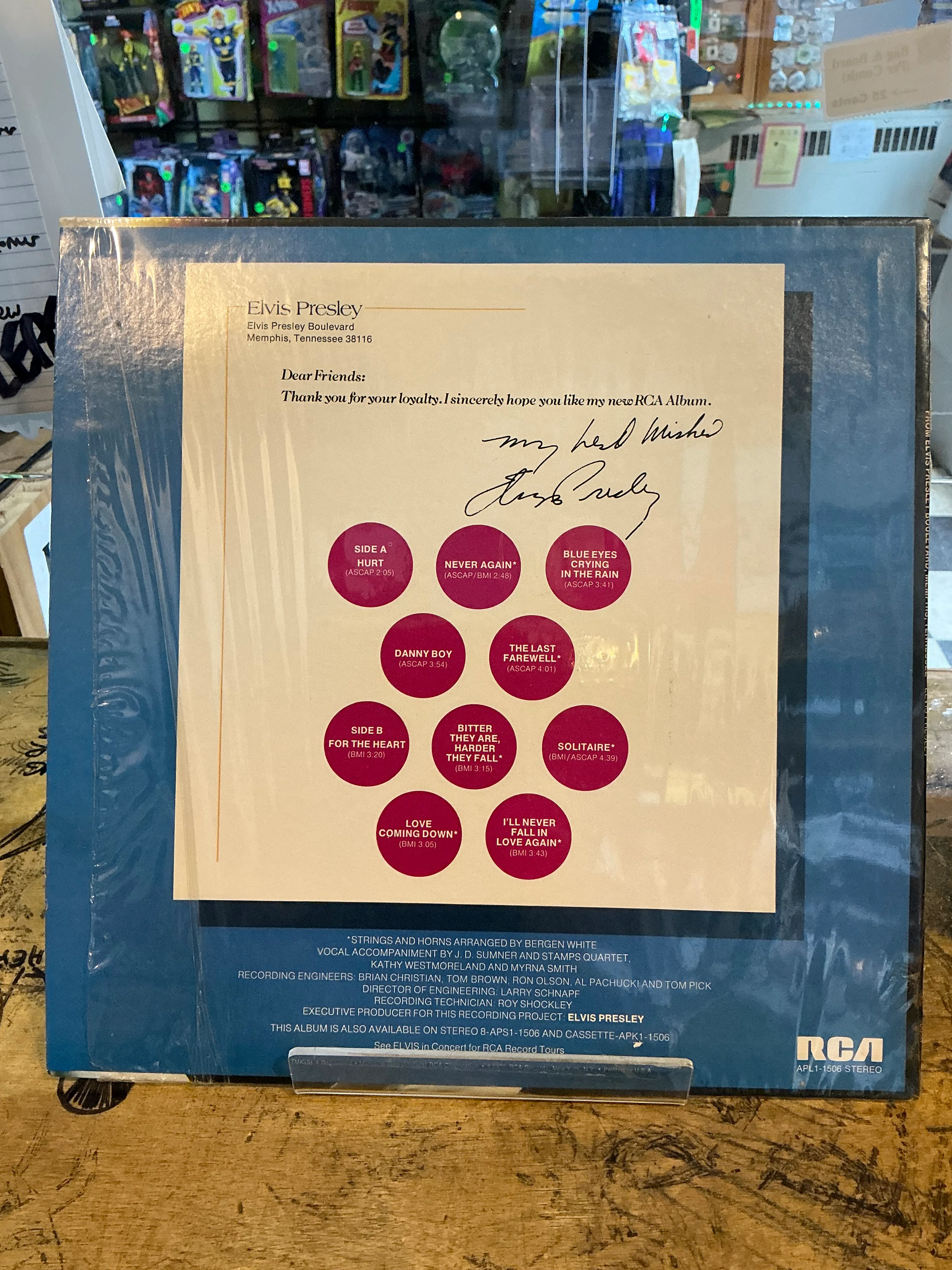 Elvis : From Elvis Presley Boulevard, Memphis Tennessee LP APL1-1506 EX/EX Record - Image 2