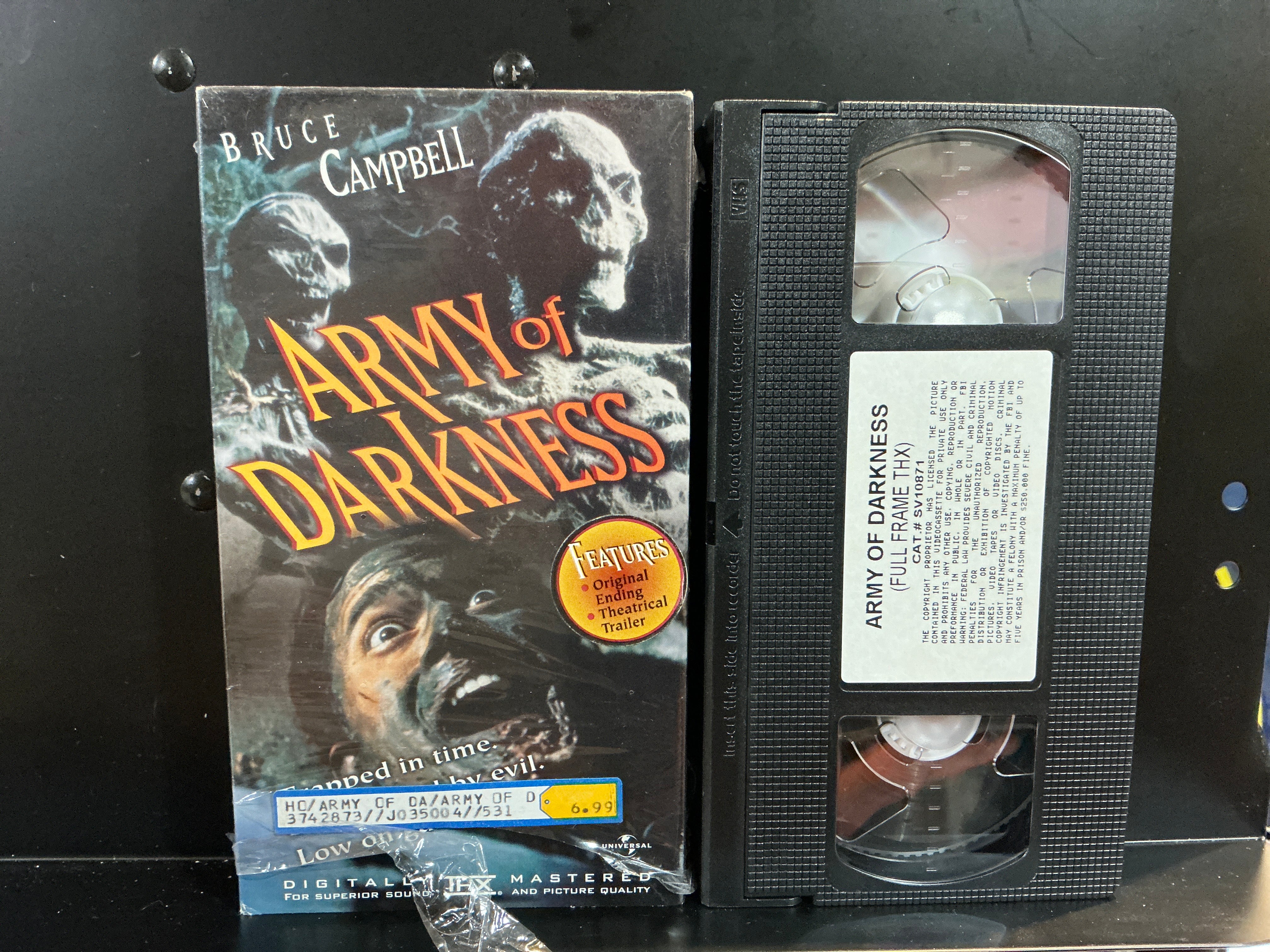 Evil Dead III : Army of Darkness : VHS / THX Remastered w/ Original Ending & Theatrical Trailer