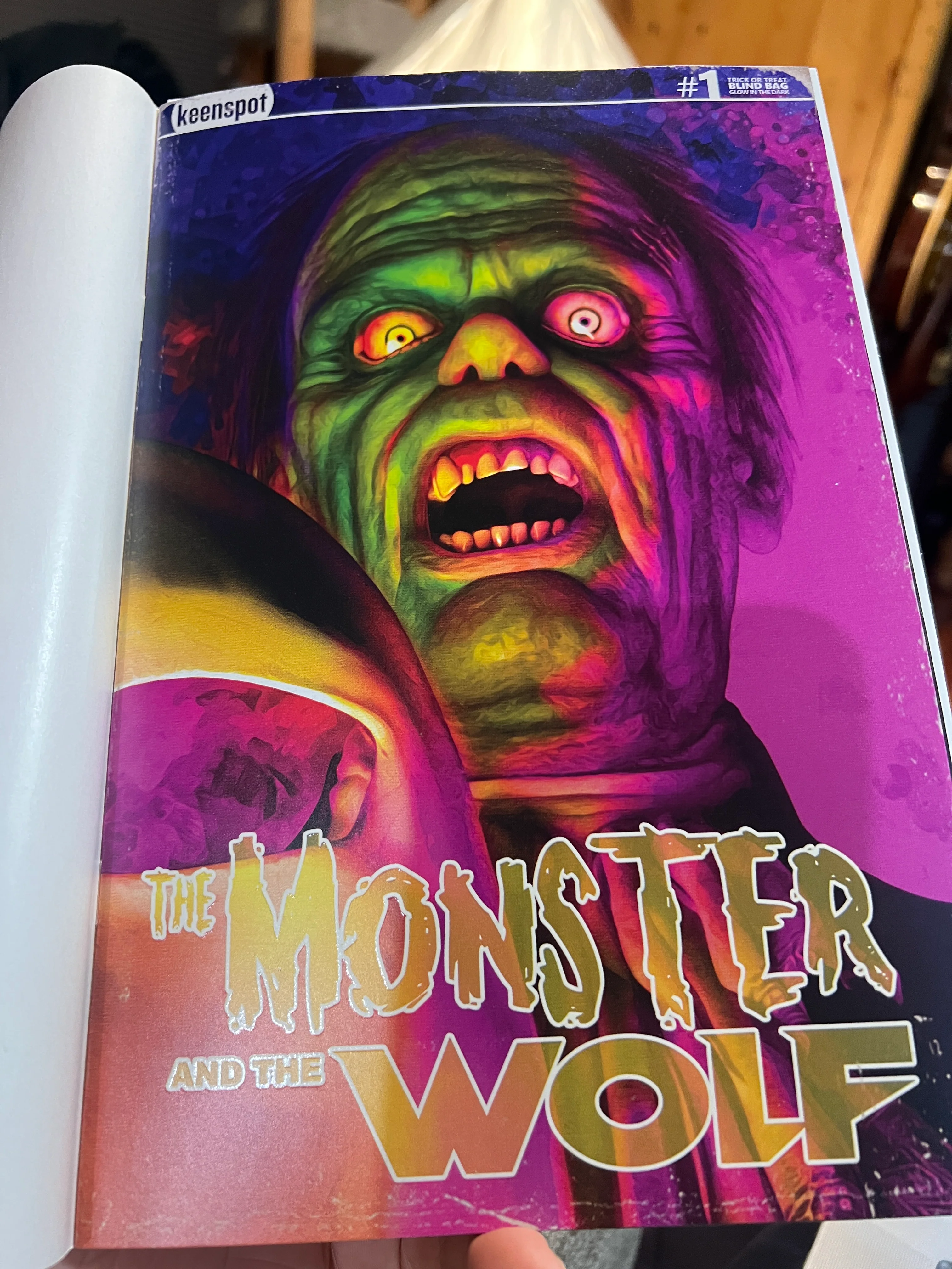 Mark Spears: The Monster and the Wolf  #1  Blind Bag -  PHANTOM GLOW-IN-THE-DARK A68 1:700