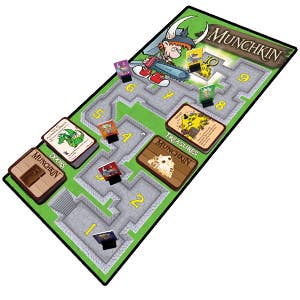Munchkin Deluxe (Board Game) - Image 4