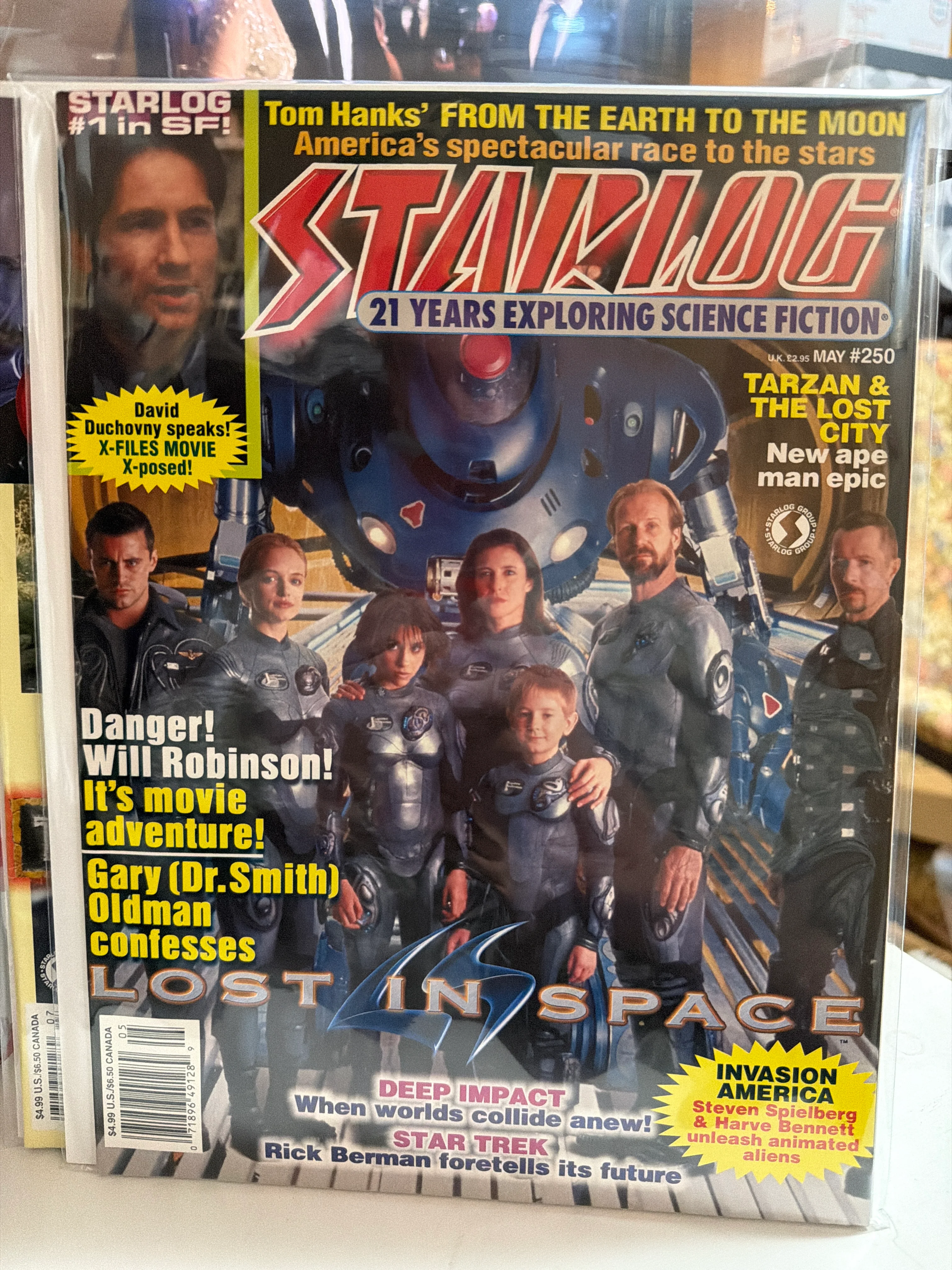 Starlog #250 Lost In Space Movie (It was better than you remember it...I think.)