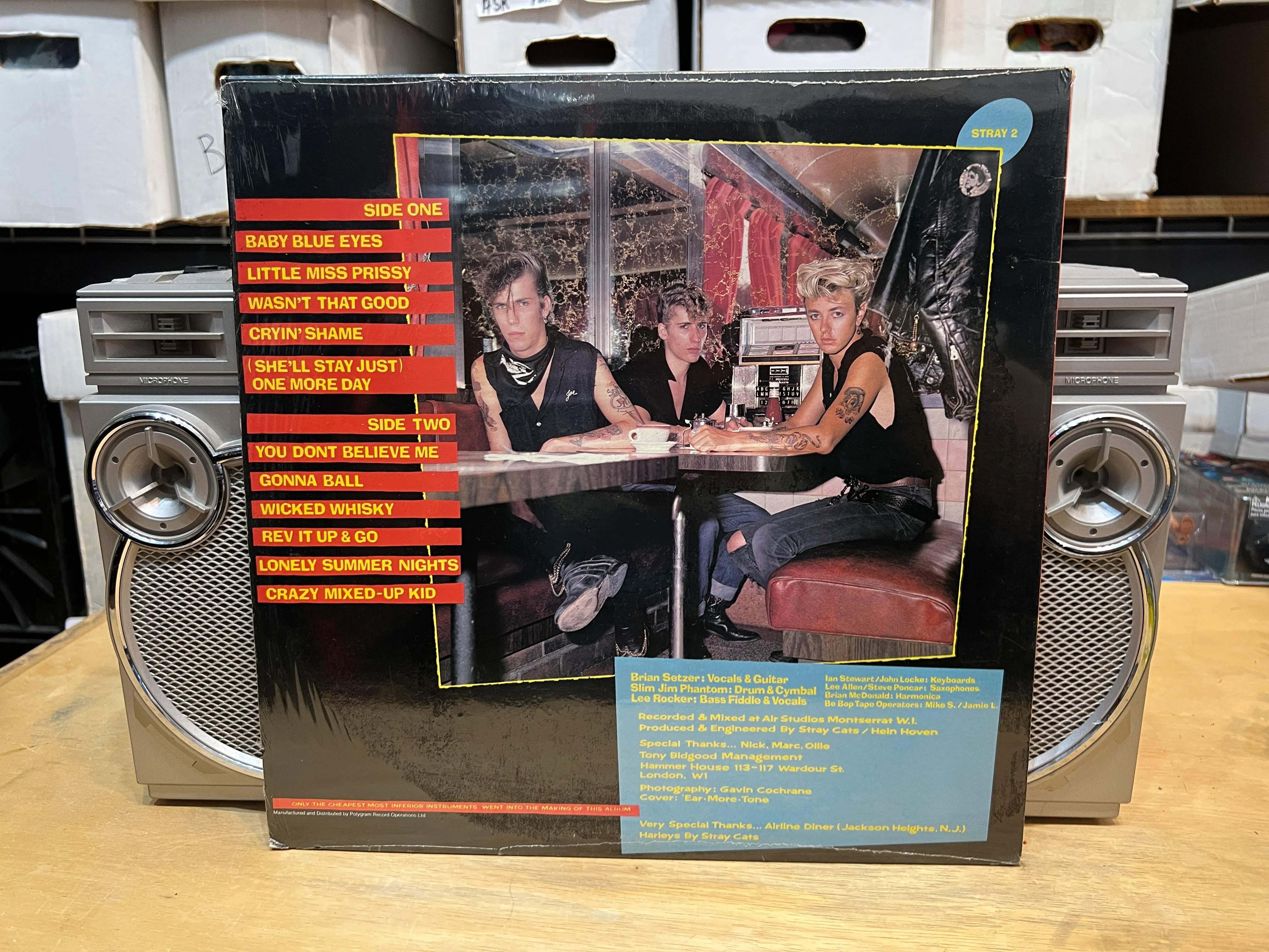 Stray Cats : Gonna Ball LP VG+/ NM - Image 2