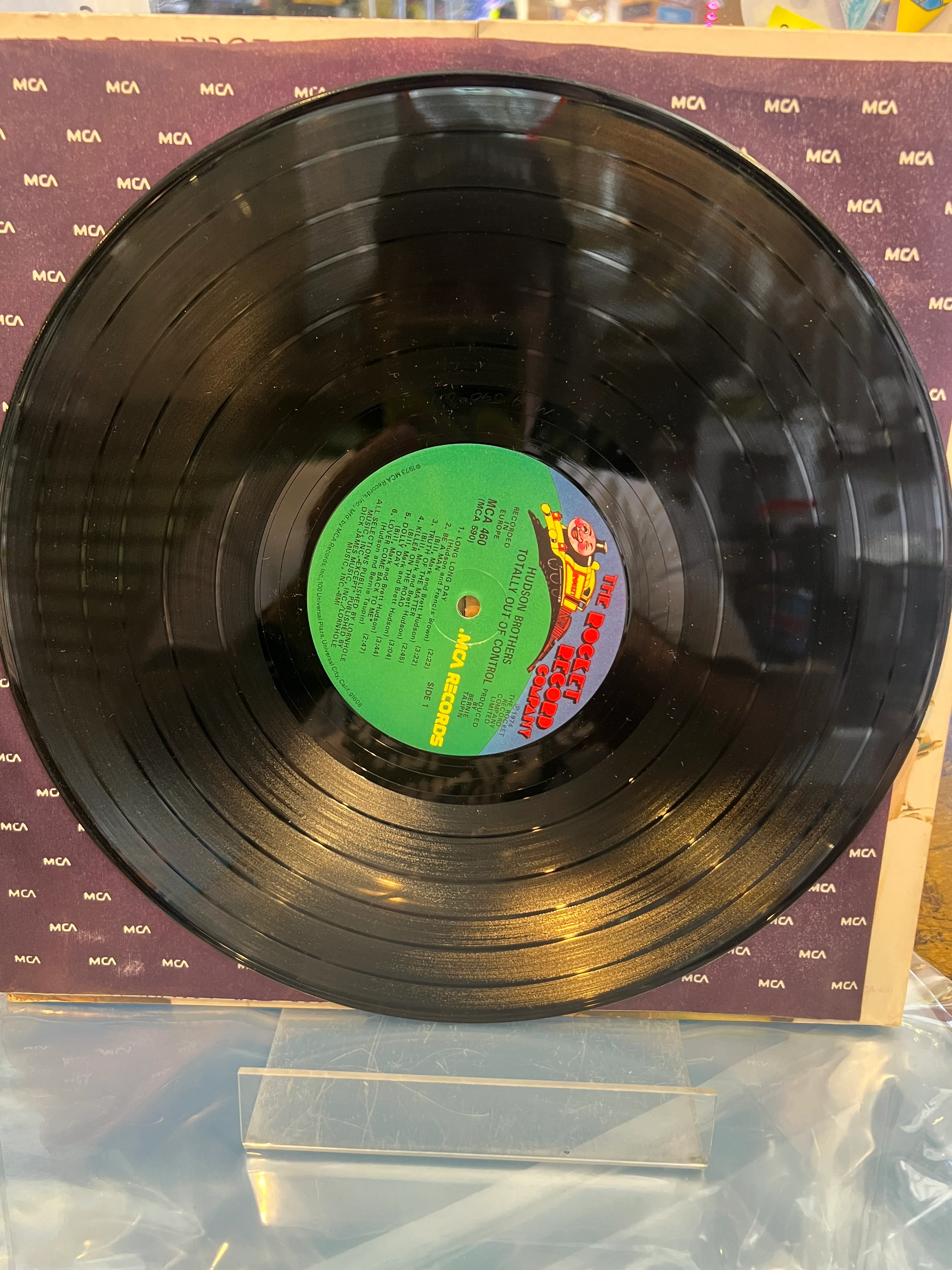 The Hudson Brothers: Totally Out of Control VG/NM  LP - Image 3