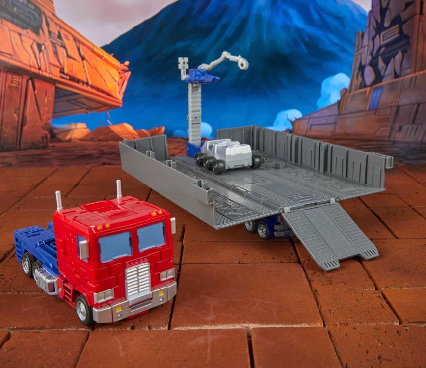 The Transformers: The Movie Studio Series 86-31 Commander Class Optimus Prime Action Figure - Image 3