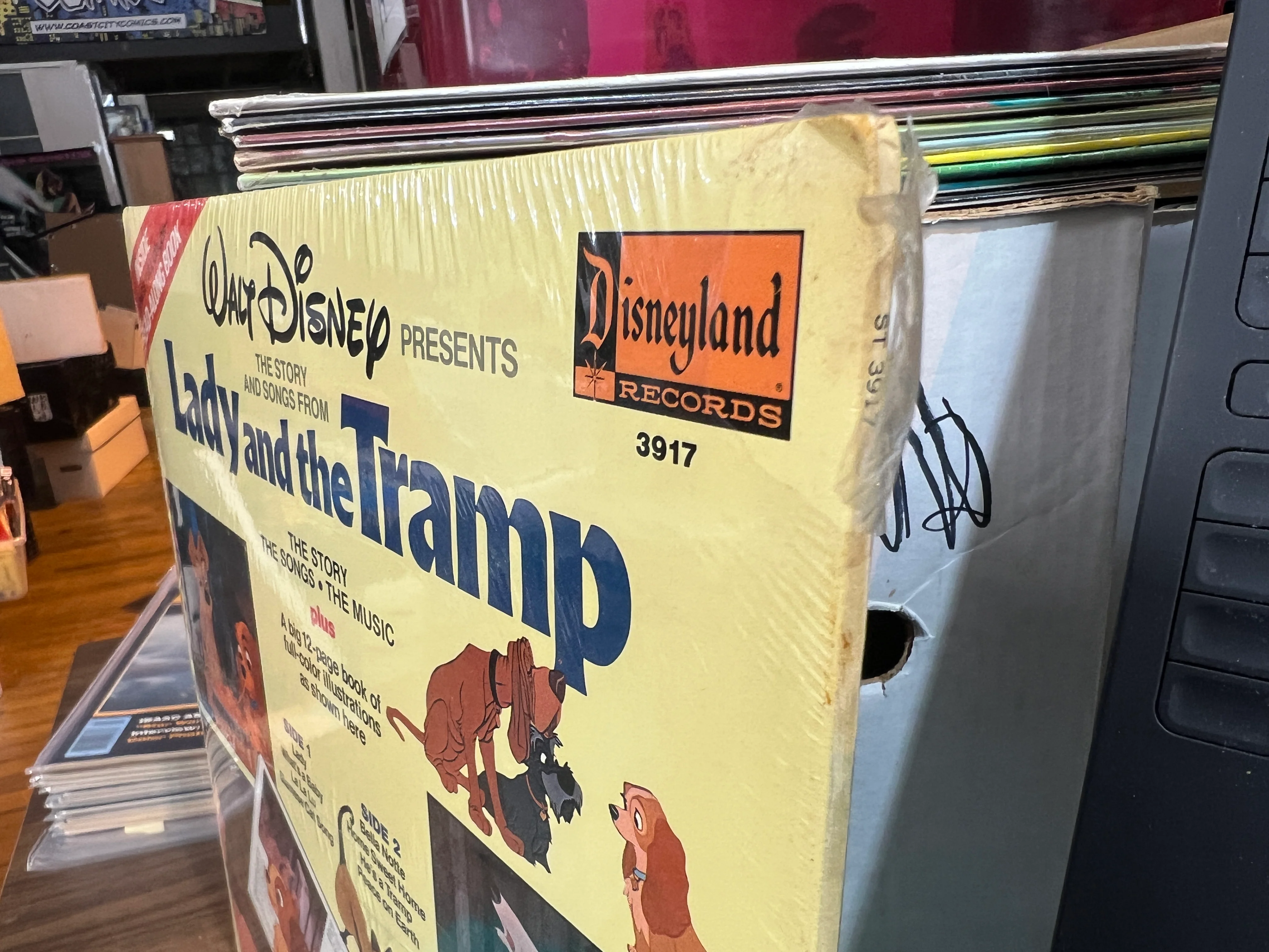 Walt Disney's Story & Songs from Lady and the Tramp LP 3917 SEALED! - Image 3